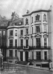 Cliff-House-Hotel-Warrior-Square.-1925.